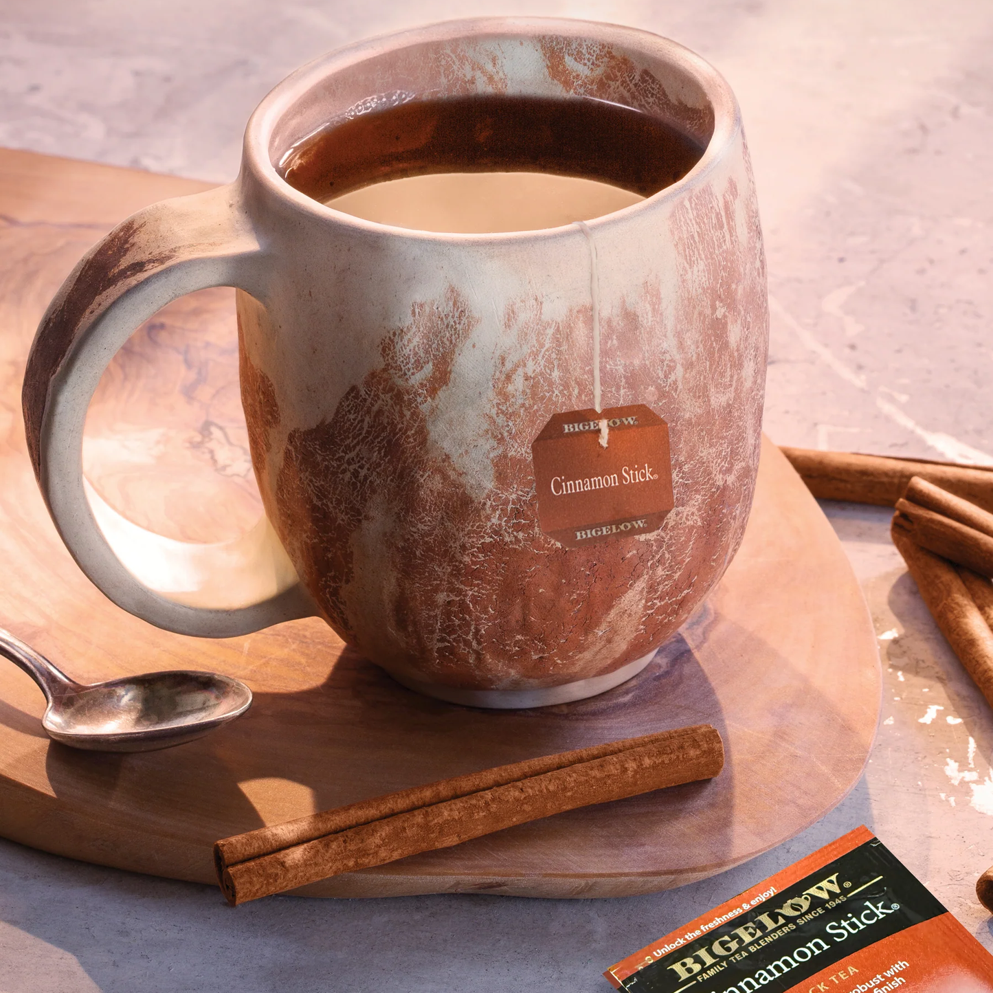 Bigelow® Cinnamon Stick® Black Tea (28 Pack)